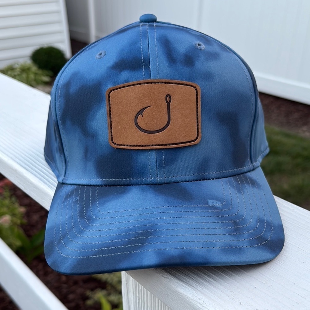 Avid AXIS Premium AVIDry Lite fabric,laser cut vents,leather patch,snapback